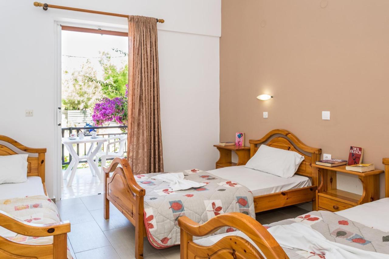 Costas Hotel Kalamákion 外观 照片